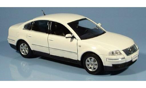 Coche miniatura Volkswagen Passat 1/24 Welly Limousine weiss 2002 1:24 Volkswagen Passat 1/24 Welly Limousine weiss 2002 1:24 coche miniatura