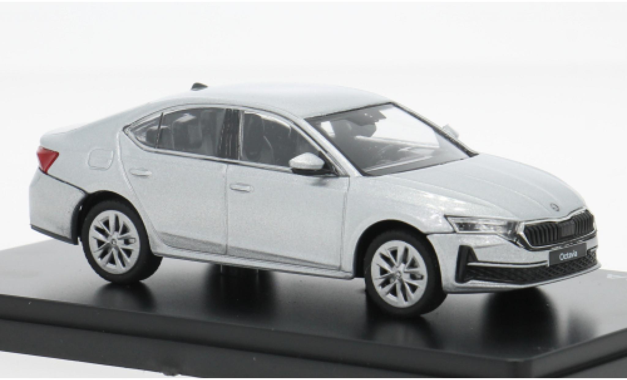 Skoda Octavia Abrex IV FL silber 2024 1:43 coche miniatura