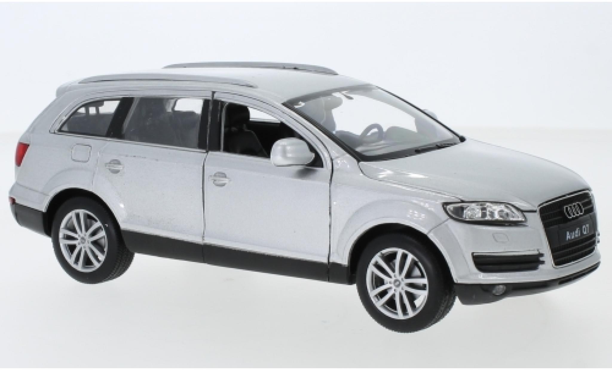 Audi Q7 1/24 Welly silber 1:24 coche miniatura