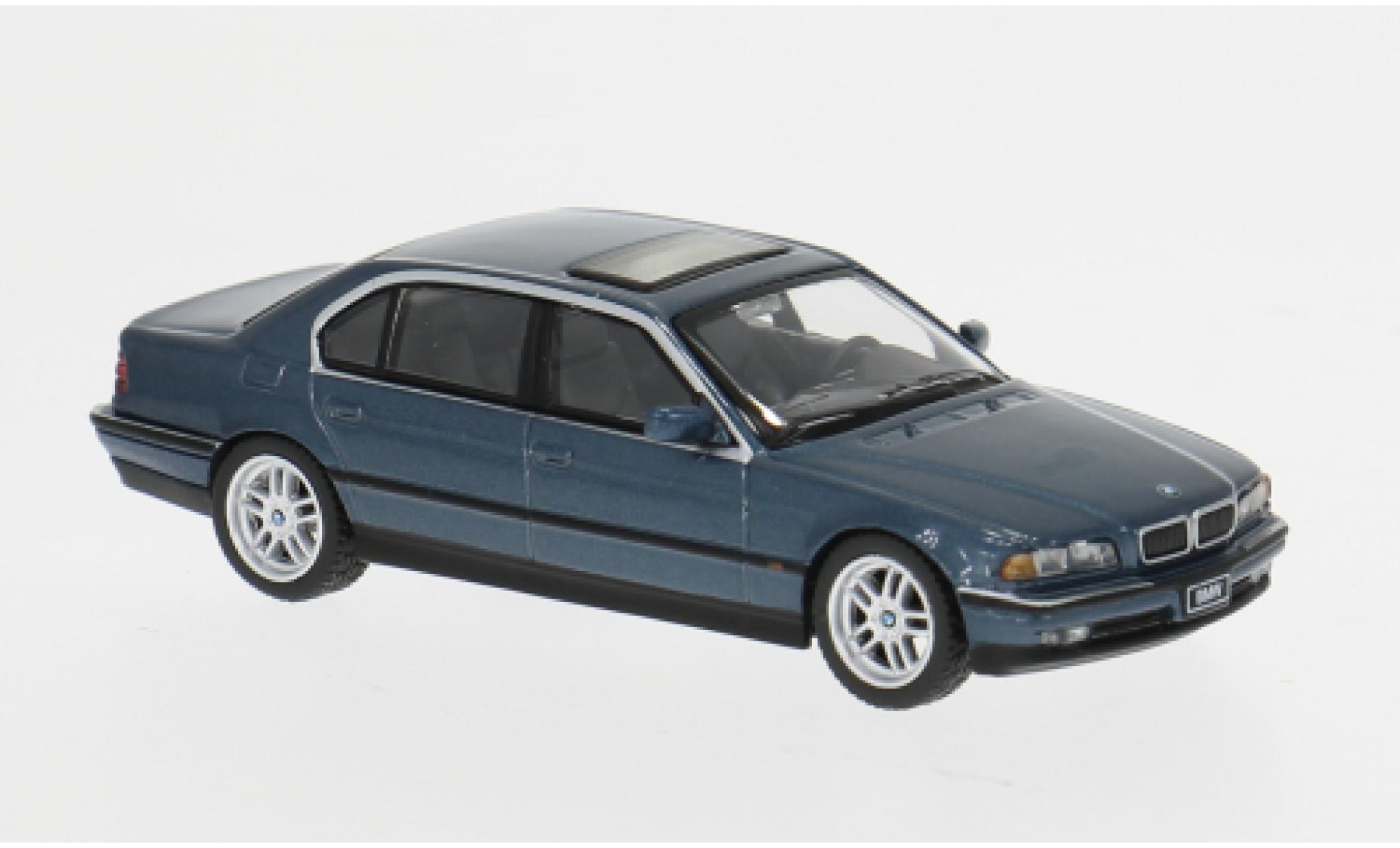 Bmw 750 1/64 Mini GT iL (E38) blau 1:64 coche miniatura