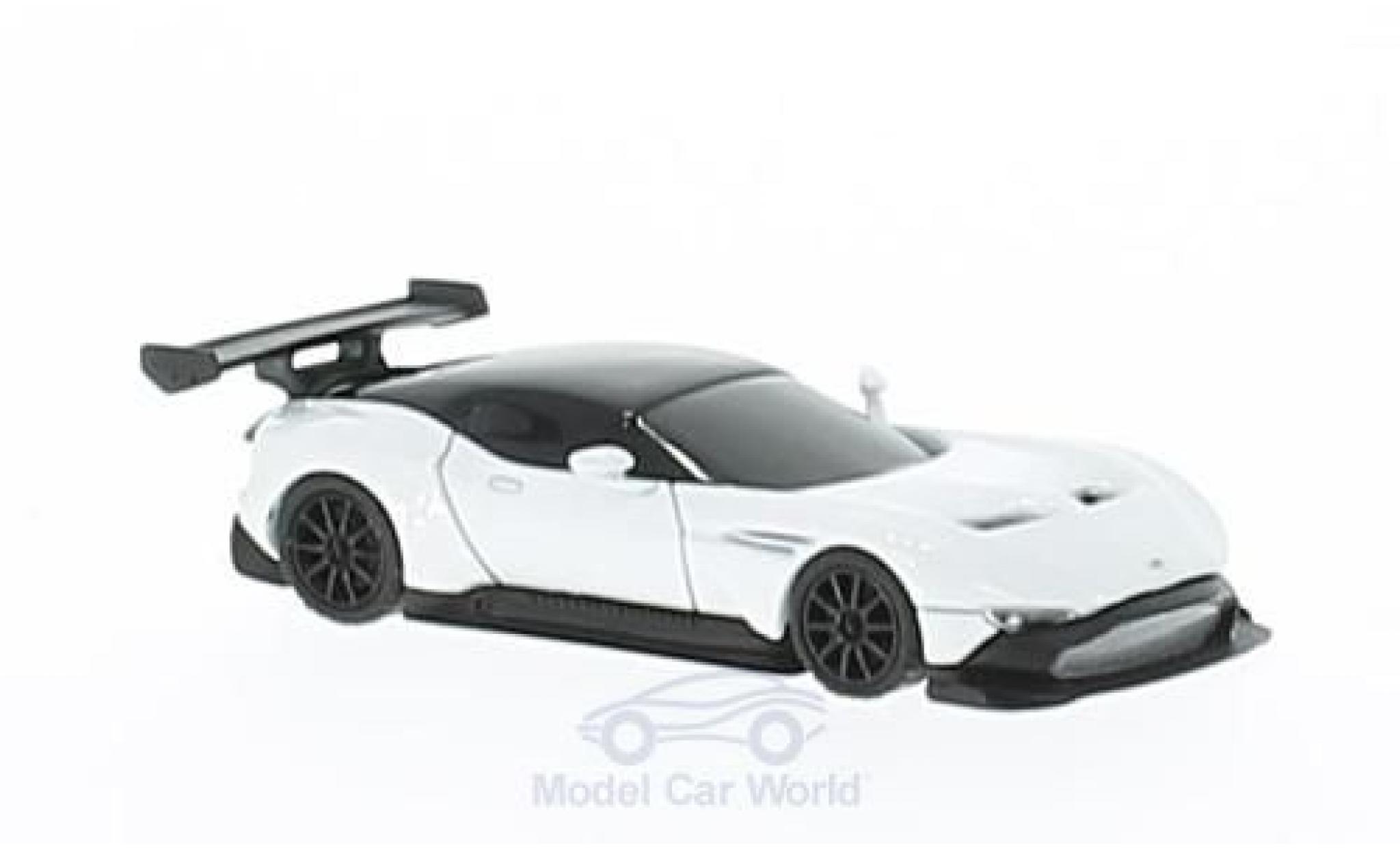 Aston Martin Vulcan 1/87 FrontiArt blanco Fahrzeug auf Podest verklebt Coche miniatura Aston Martin Vulcan 1/87 FrontiArt blanco Fahrzeug auf Podest verklebt coche miniatura