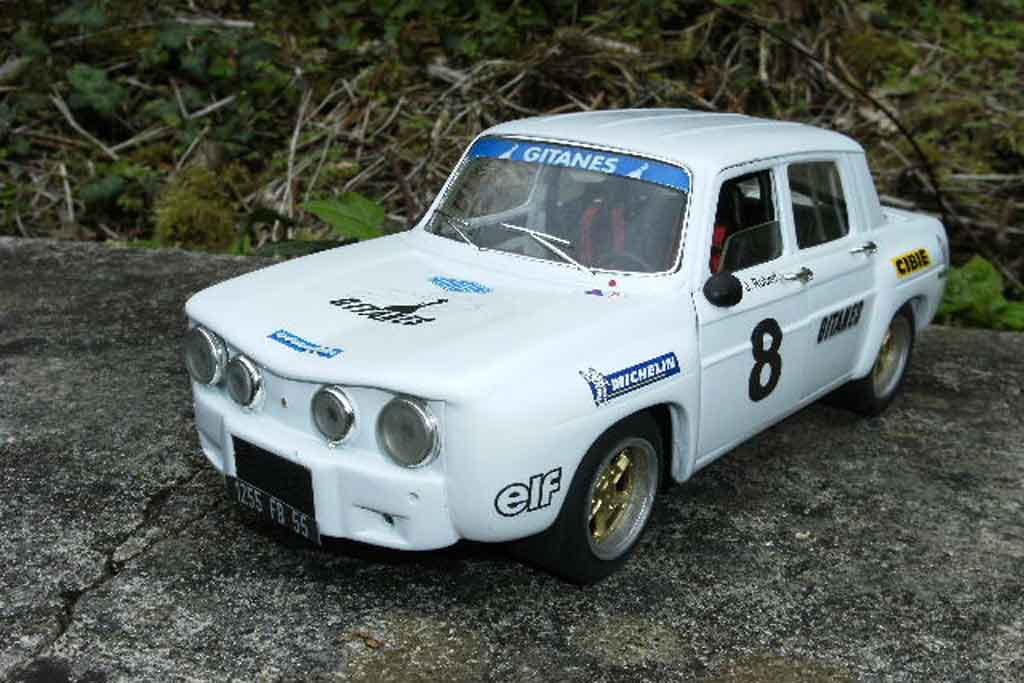 Renault 8 Gordini 1/18 Solido Gordini blanco jantes larges et kit carrosserie dinacar Coche miniatura Renault 8 Gordini 1/18 Solido Gordini blanco jantes larges et kit carrosserie dinacar coche miniatura