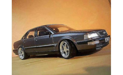 Audi V8 berline 1/18 Minichamps Quattro street version coche miniatura