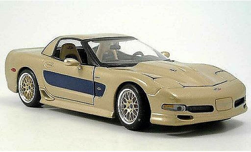 Chevrolet Corvette tuning 1/18 Maisto guldstrand gold coche miniatura
