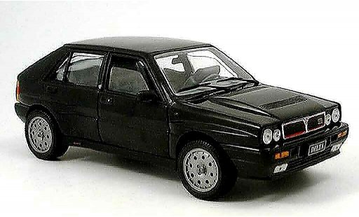 Lancia Delta HF Integrale 1/18 Sun Star negro coche miniatura