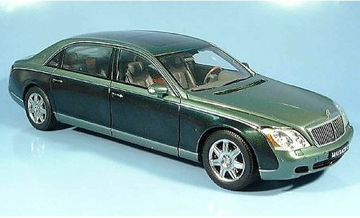 Maybach 62 LWB 1/18 Autoart verde coche miniatura