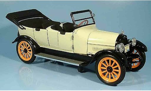 Reo Touring Base 1/18 Signature creme/negro 1917 coche miniatura