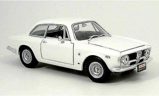Alfa Romeo Giulia sprint gta 1/18 Yat Ming 1300 blanco 1963 coche miniatura