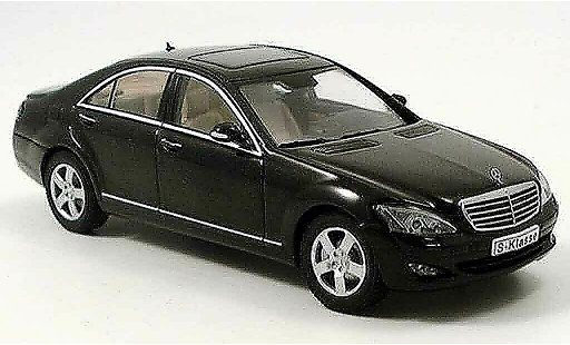 Mercedes Classe S Lang 1/43 Autoart S 500 SWB negro 2004 coche miniatura