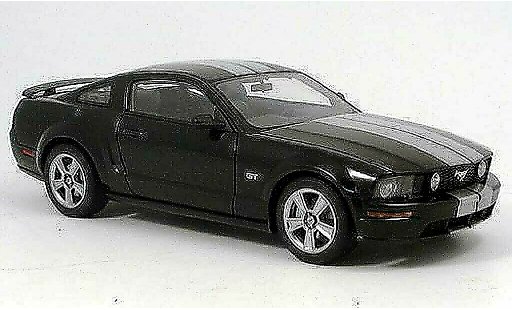 Ford Mustang GT 1/18 Autoart negro coche miniatura