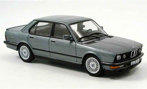 Bmw M5 berline 1/43 Autoart E28 gris 1987 coche miniatura