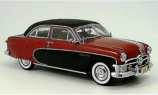 Ford Crestliner Berline 1/18 Precision rojo-negro 1950 coche miniatura