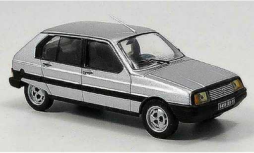 Citroen Visa Club 1/43 IXO gris metallisee 1981 coche miniatura