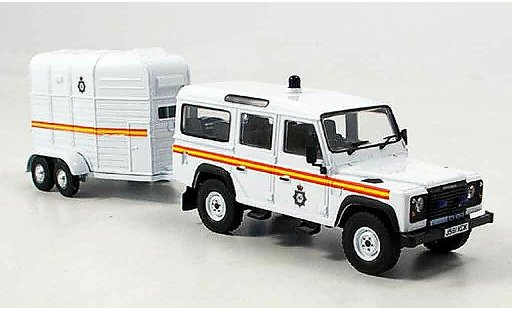 Land Rover Defender Base 1/43 Vanguards Royal Parks Const. police England coche miniatura