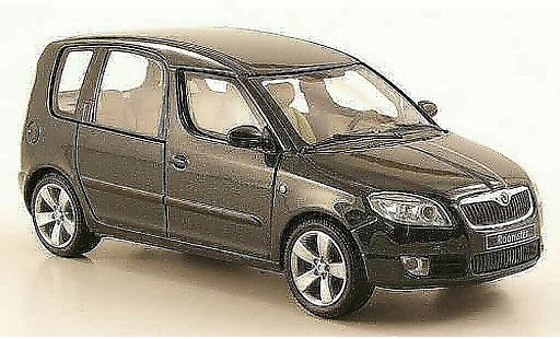 Skoda Roomster Base 1/43 Abrex verde 2006 coche miniatura
