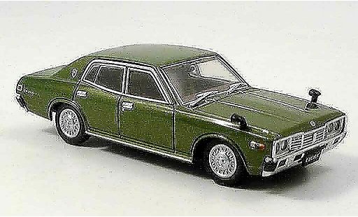 Nissan Cedric 330 Base 1/43 Aoshima verde 1977 coche miniatura
