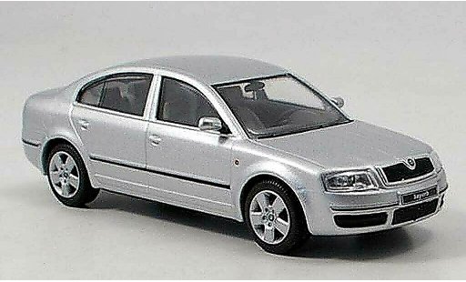 Skoda Superb Base 1/43 Abrex gris coche miniatura