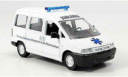 Citroen Jumpy ambulance 1/43 Verem ambulanz coche miniatura