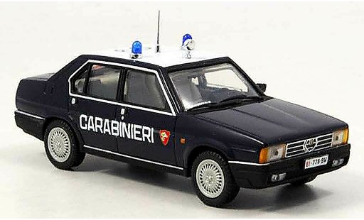 Alfa Romeo 90 polizia 1/43 Pego berline carabinieri 1984 coche miniatura