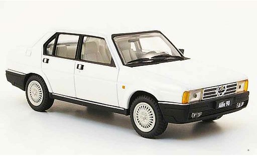 Alfa Romeo 90 berlina 1/43 Pego berline blanco 1984 coche miniatura
