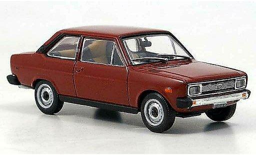 Fiat 131 Mirafiori 1/43 Starline rojo 1971 coche miniatura