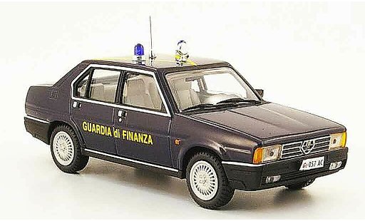 Alfa Romeo 90 polizia 1/43 Pego guardia di finanza 1984 coche miniatura