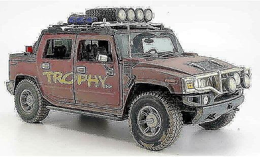 Hummer H2 SUT 1/18 Maisto trophy con dreckspuren coche miniatura