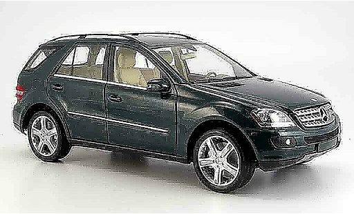 Mercedes Classe M Base 1/18 Minichamps verde 2005 coche miniatura