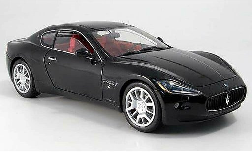 Maserati Gran Turismo S 1/18 Mondo Motors negro coche miniatura