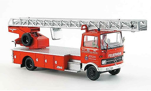 Mercedes LP 813 Base 1/43 Schuco pompier Villingen Schwenningen coche miniatura