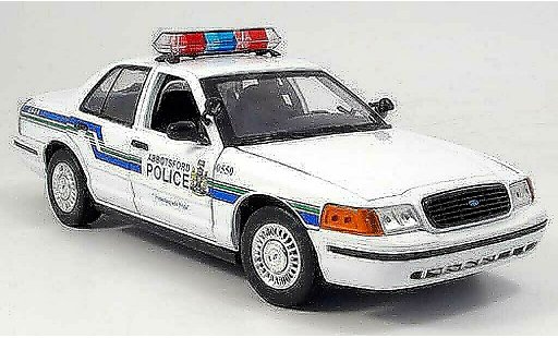 Ford Crown Police Interceptor 1/18 Motormax Victoria Polic&iacute;a Abbots 2001 coche miniatura