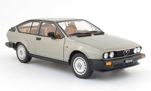 Alfa Romeo Alfetta gtv 2.0 1/18 Autoart V alfetta gris 1980 coche miniatura
