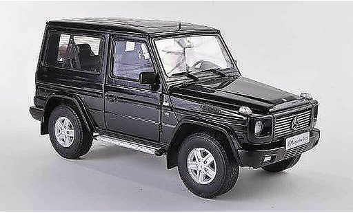 Mercedes Classe G SWB 1/18 Autoart negro 90er-Baureihe coche miniatura