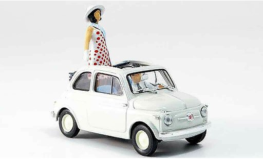 Fiat 500 Nuova 1/43 Brumm Prasentation in Turin avec Figuren 1957 coche miniatura
