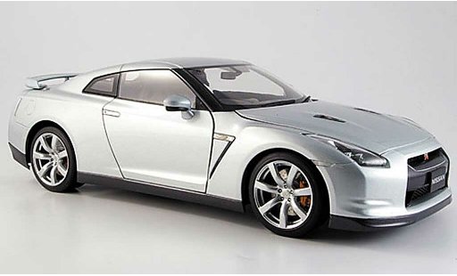 Nissan Skyline R35 1/18 Autoart gtr gris coche miniatura