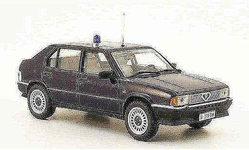 Alfa Romeo 33 polizia 1/43 Pego carabinieri coche miniatura