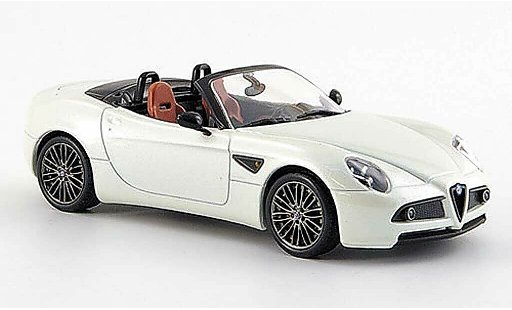 Alfa Romeo 8C competizione 1/43 M4 Spyder blanco Ausstellung Genf 2008 coche miniatura