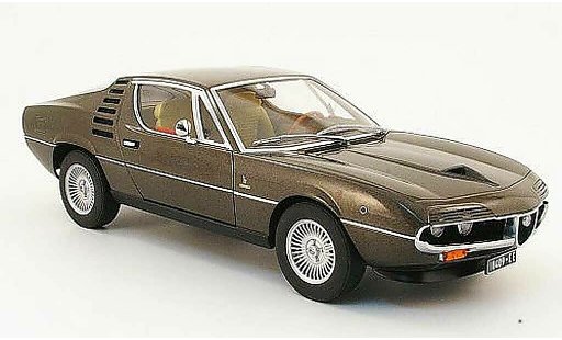 Alfa Romeo Montreal gt 1/18 Autoart marron 1970 coche miniatura