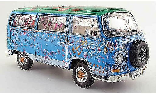 Volkswagen Combi Base 1/18 Schuco  coche miniatura