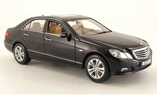 Mercedes Classe E Base 1/18 Maisto 350 (w 212) negro 2009 coche miniatura