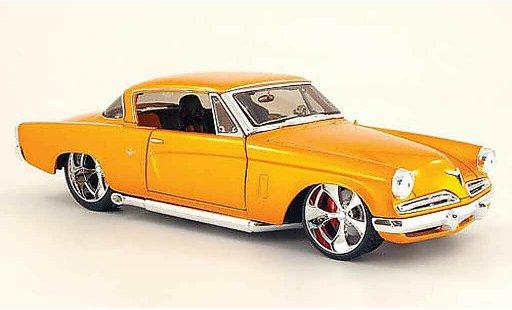 Studebaker Commander Starliner 1/18 Maisto naranja 1953 coche miniatura
