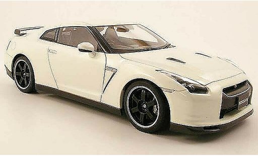 Nissan Skyline R35 1/18 Autoart gtr spec v blanco coche miniatura