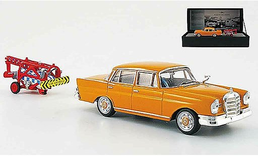 Mercedes 220 Base 1/43 Ixo SE (W 111) avec Raketenantrieb naranja 1959 coche miniatura