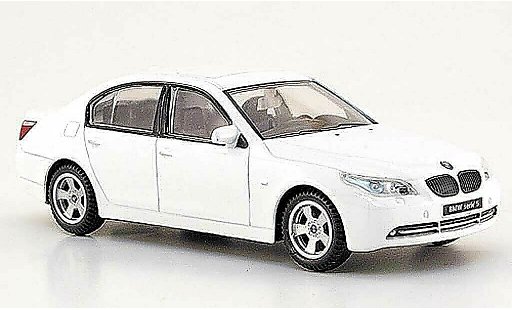 Bmw 535 berline 1/43 Mondo Motors E60 d blanco coche miniatura
