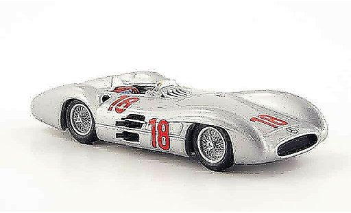 Mercedes W 196 Base 1/43 Minichamps No.18 J.M. Fangio ganador GP Frankreich 1954 coche miniatura