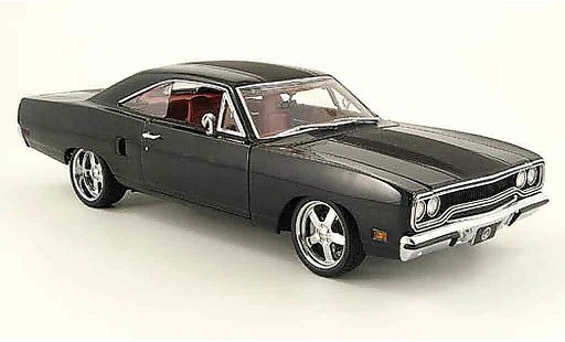 Plymouth Blackbird Base 1/18 GMP road runner negro coche miniatura