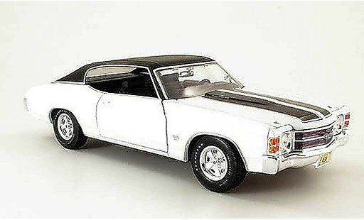 Chevrolet Chevelle SS 1/18 Maisto 1971 SS454 blanco/negro coche miniatura