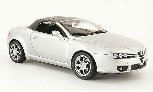 Alfa Romeo Spider veloce 1/18 Welly gris capote coche miniatura
