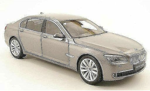 Bmw 750 F02 1/18 Kyosho li gris coche miniatura