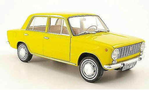 Fiat 124 Limousine 1/18 IST Models amarillo l.e. 1012 1971 coche miniatura